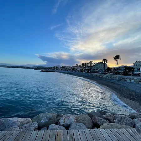 Cros De Cagnes, With The Location Апартаменты *
