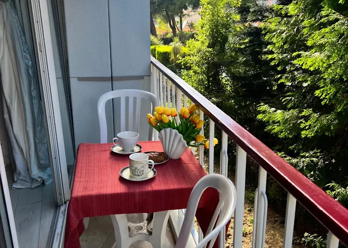 Cros De Cagnes, With The Location * Cagnes-sur-Mer